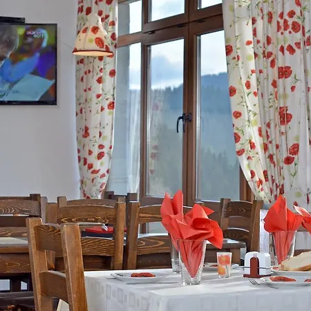 The Poppies House Pamporowo